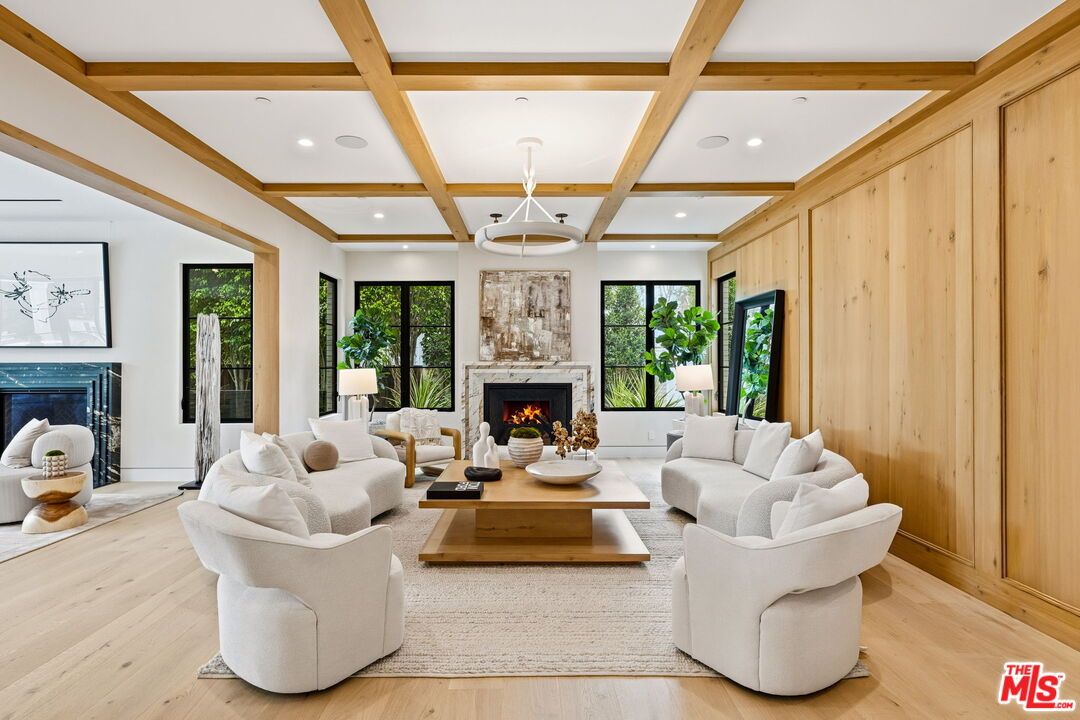 MLS #25617739 image #2