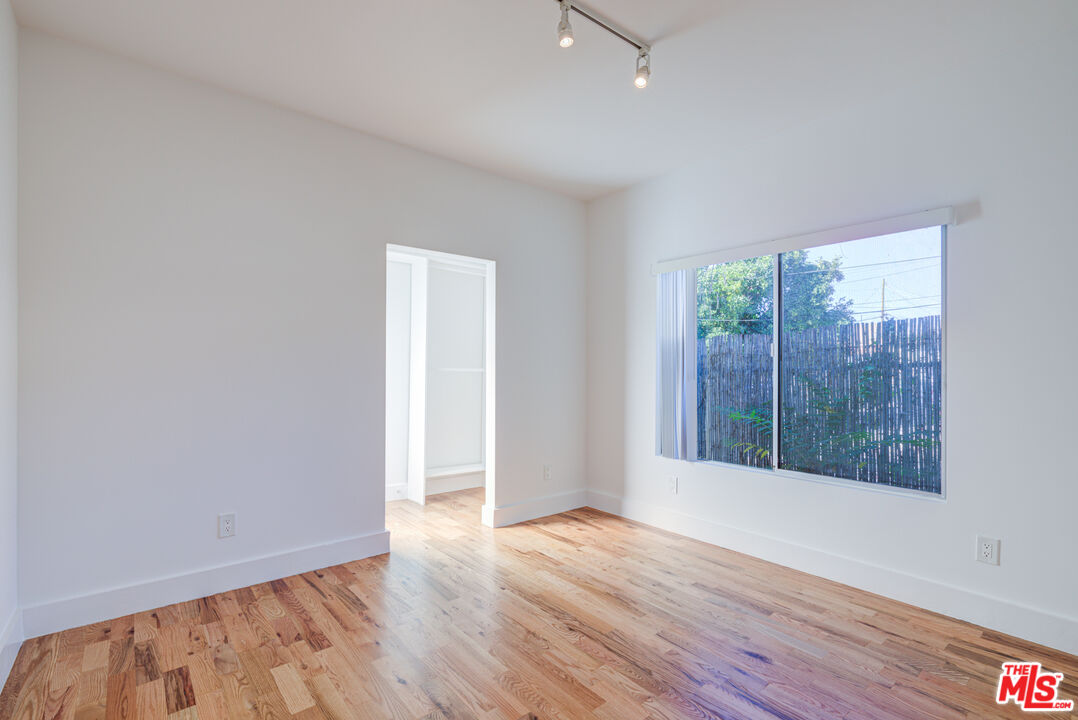 MLS #25617877 image #17