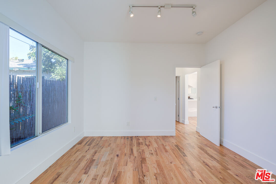 MLS #25617877 image #20