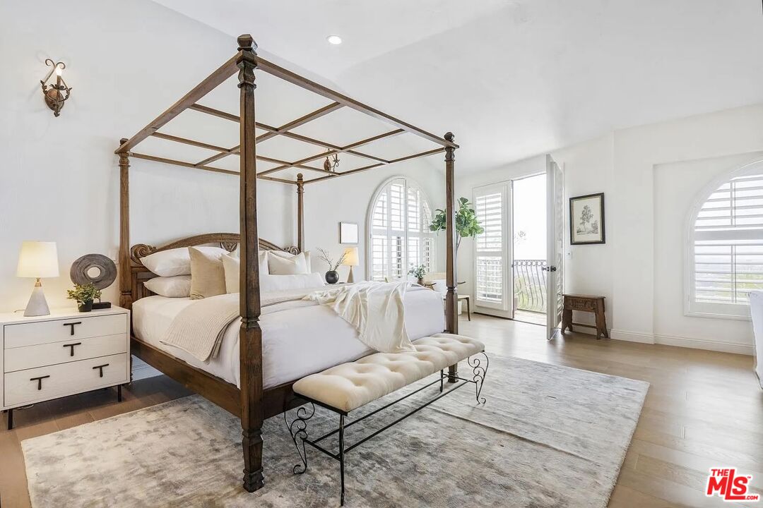 MLS #25617941 image #14