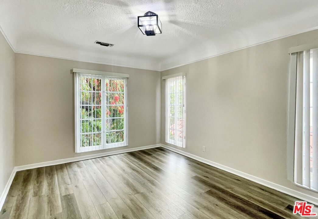 MLS #25617963 image #9