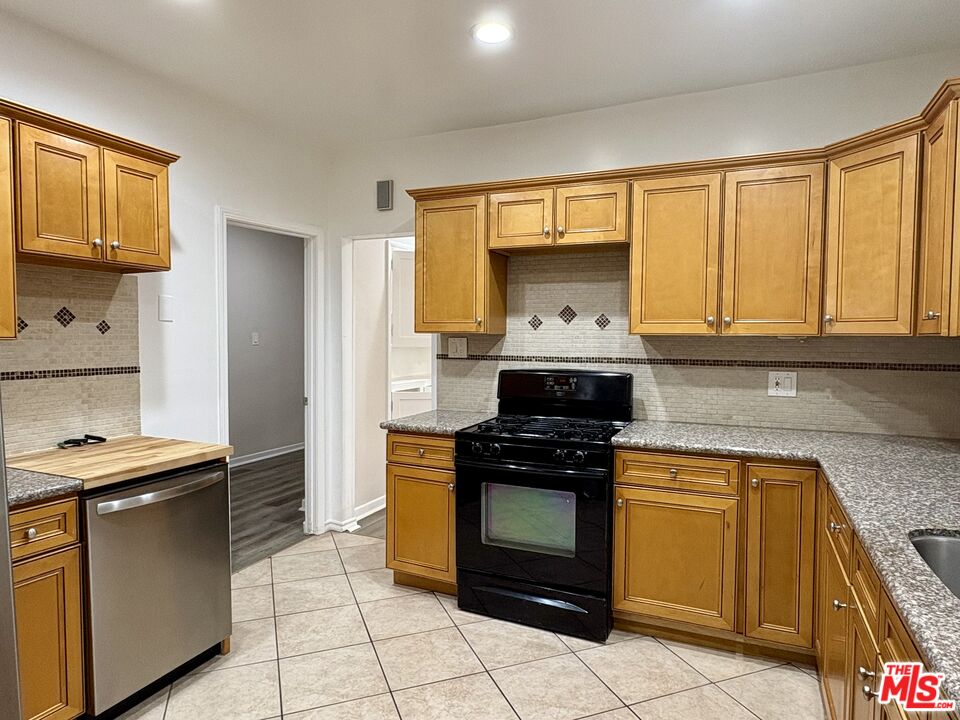 MLS #25617963 image #12