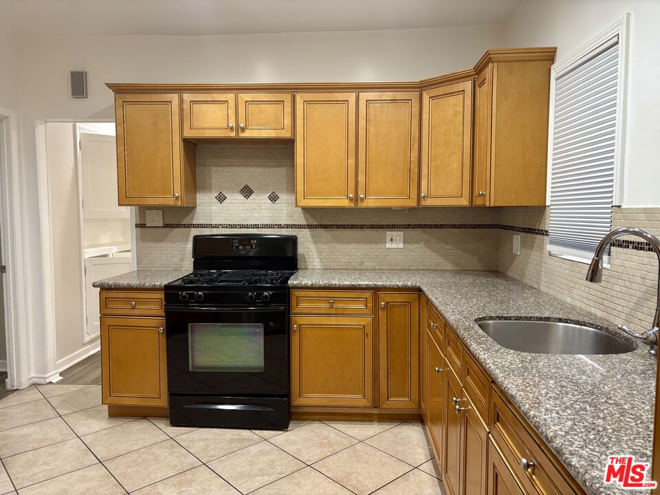 MLS #25617963 image #14