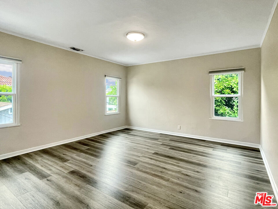 MLS #25617963 image #22