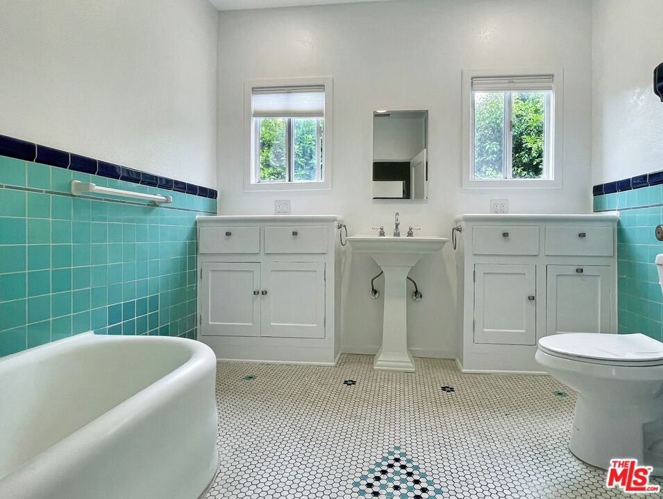 MLS #25617963 image #23