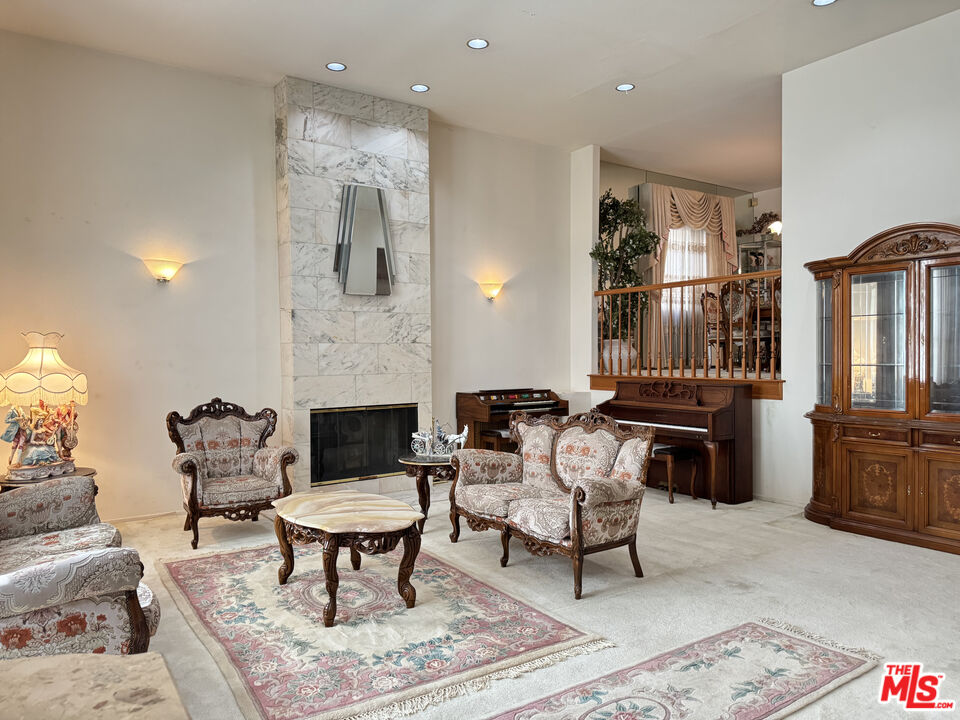 MLS #25618025 image #1