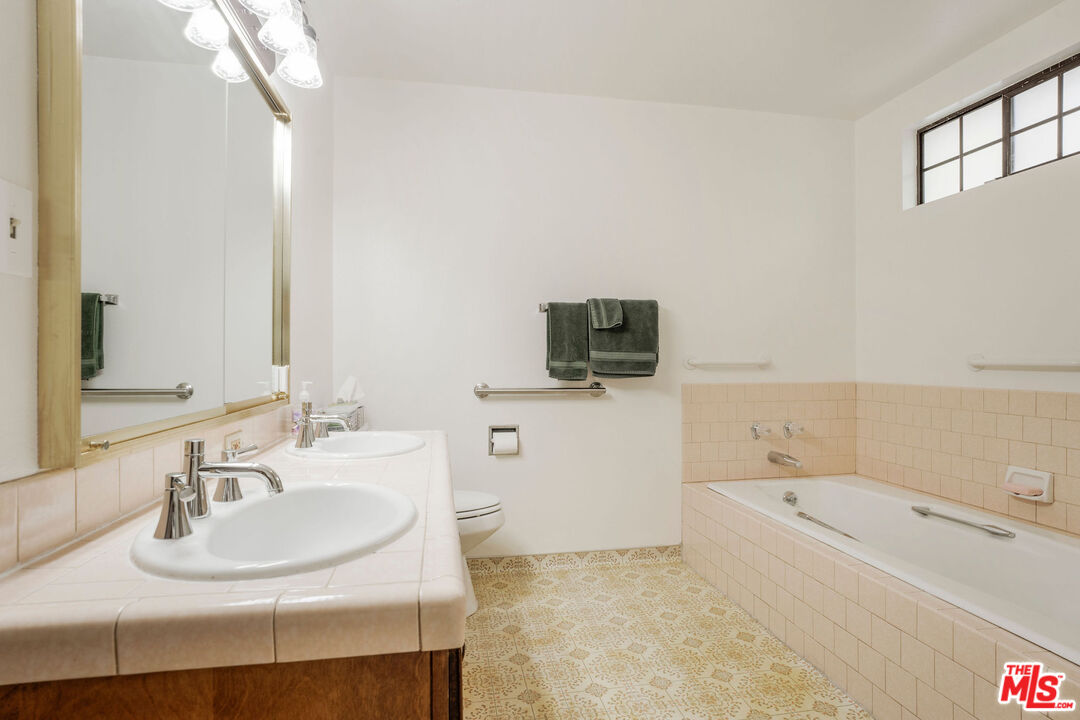 MLS #25618043 image #19