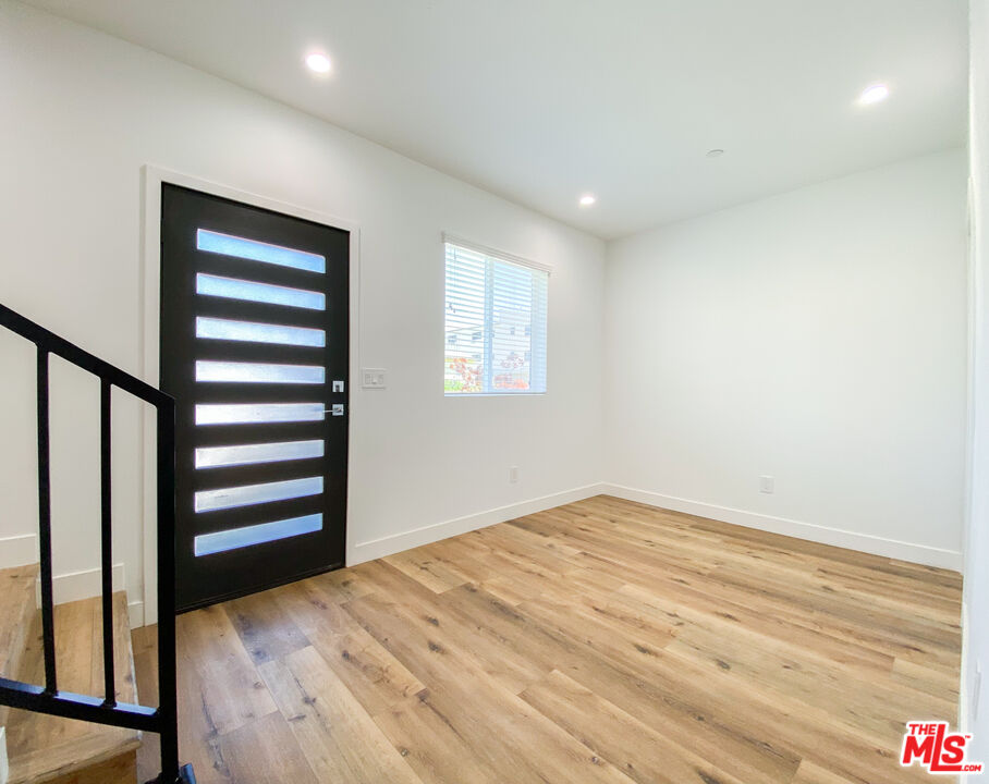 MLS #25618205 image #2