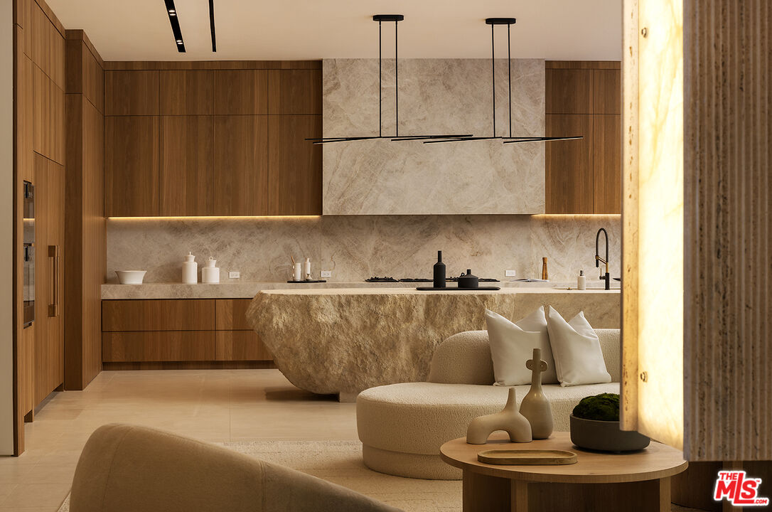 MLS #25618345 image #7