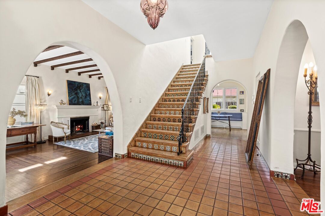 MLS #25618439 image #3