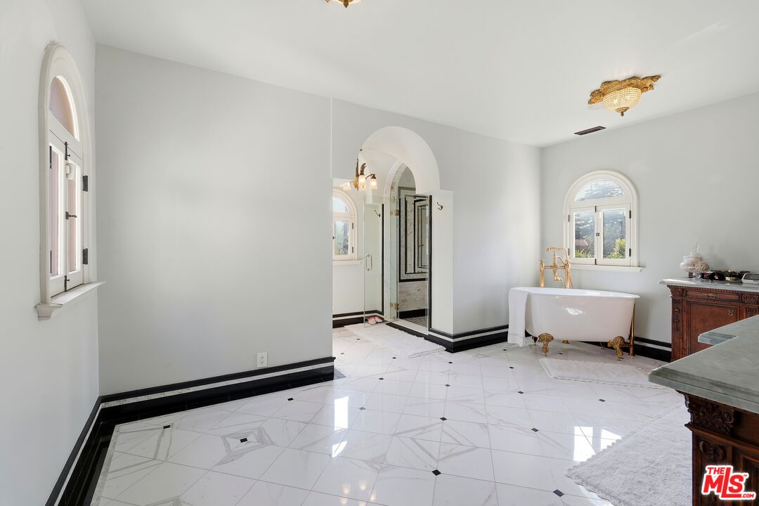 MLS #25618441 image #25