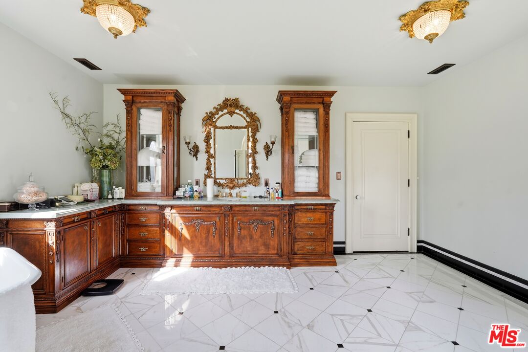 MLS #25618441 image #26