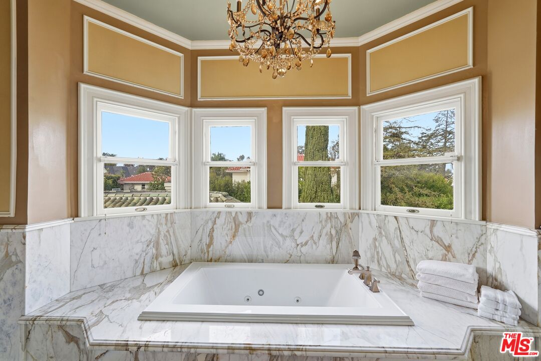 MLS #25618441 image #33