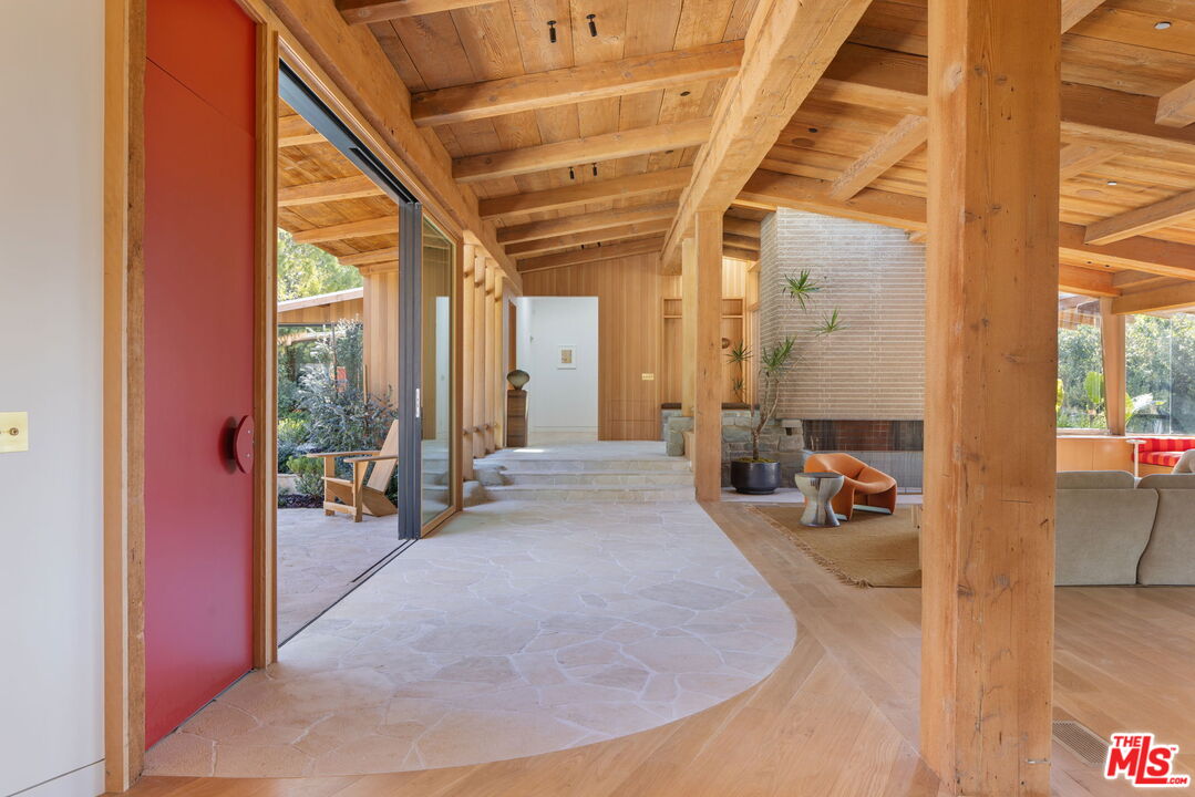 MLS #25618509 image #3