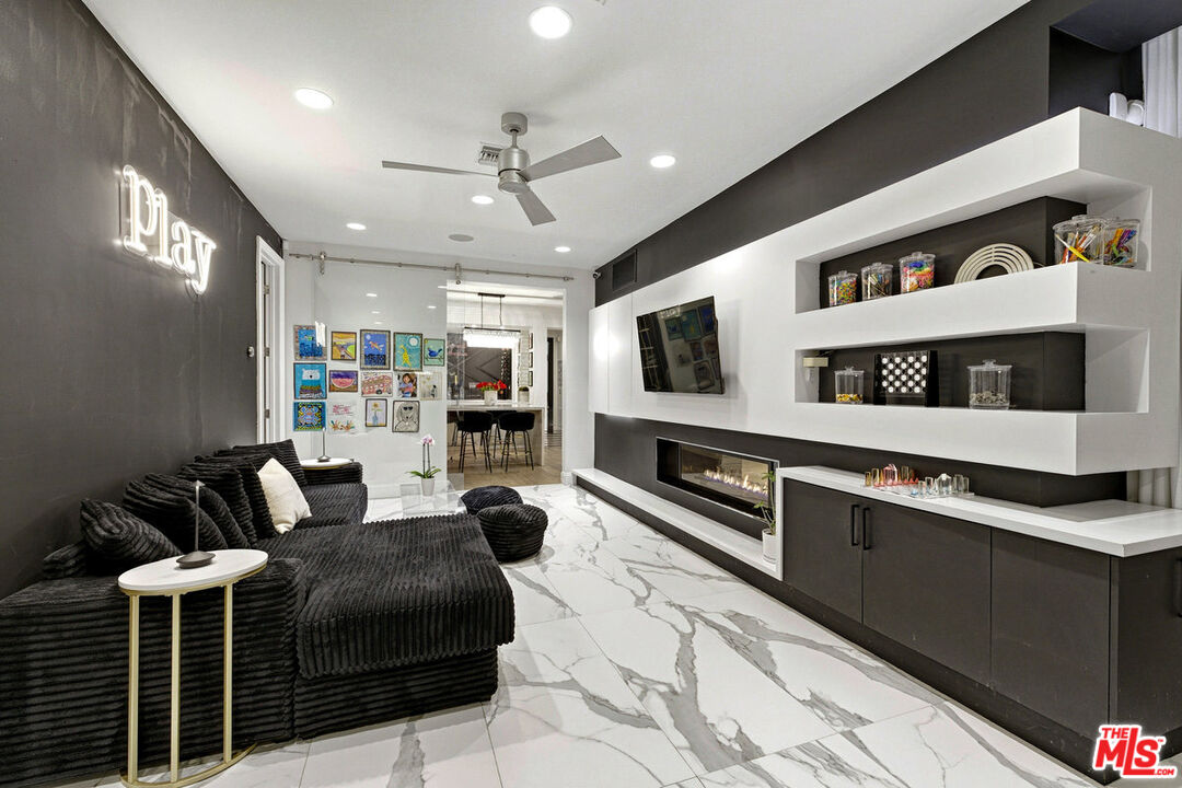 MLS #25618531 image #17