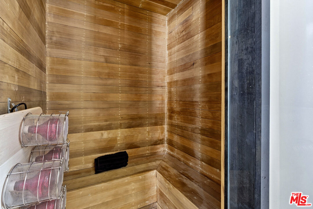 MLS #25618531 image #24