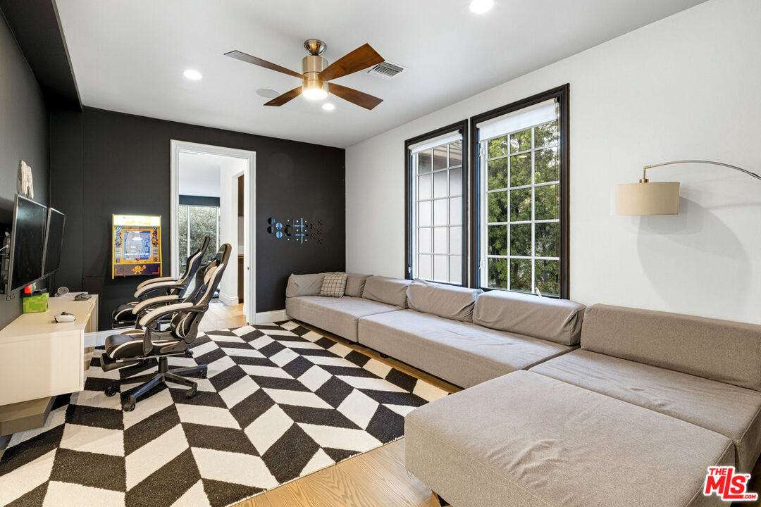 MLS #25618531 image #28