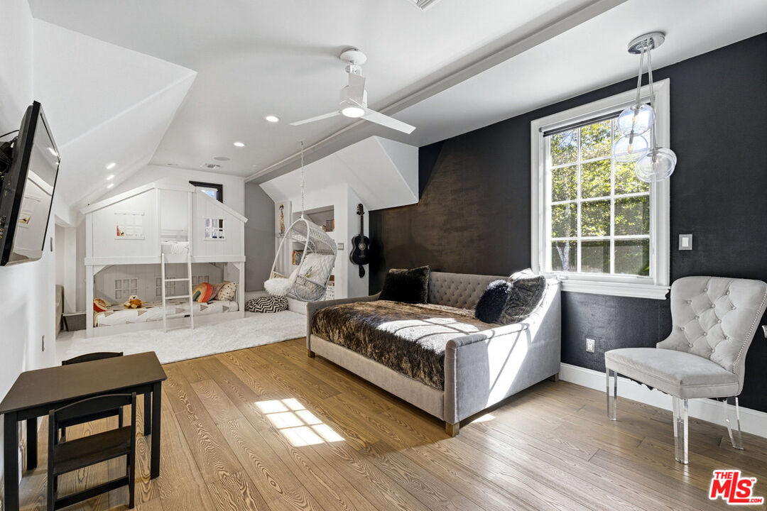 MLS #25618531 image #33