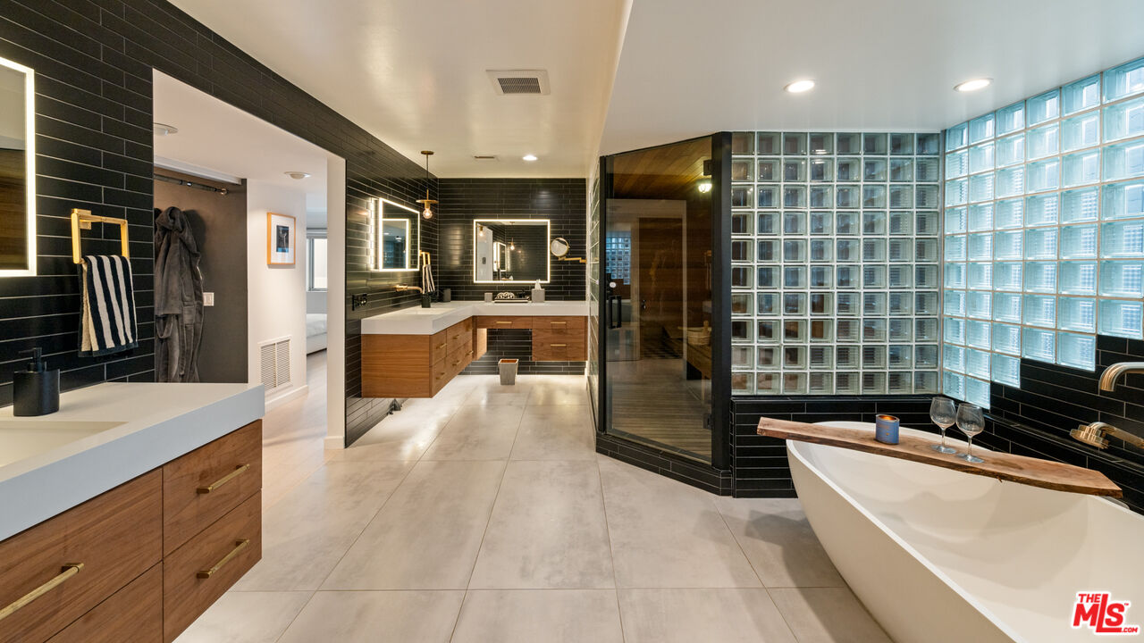 MLS #25618535 image #18