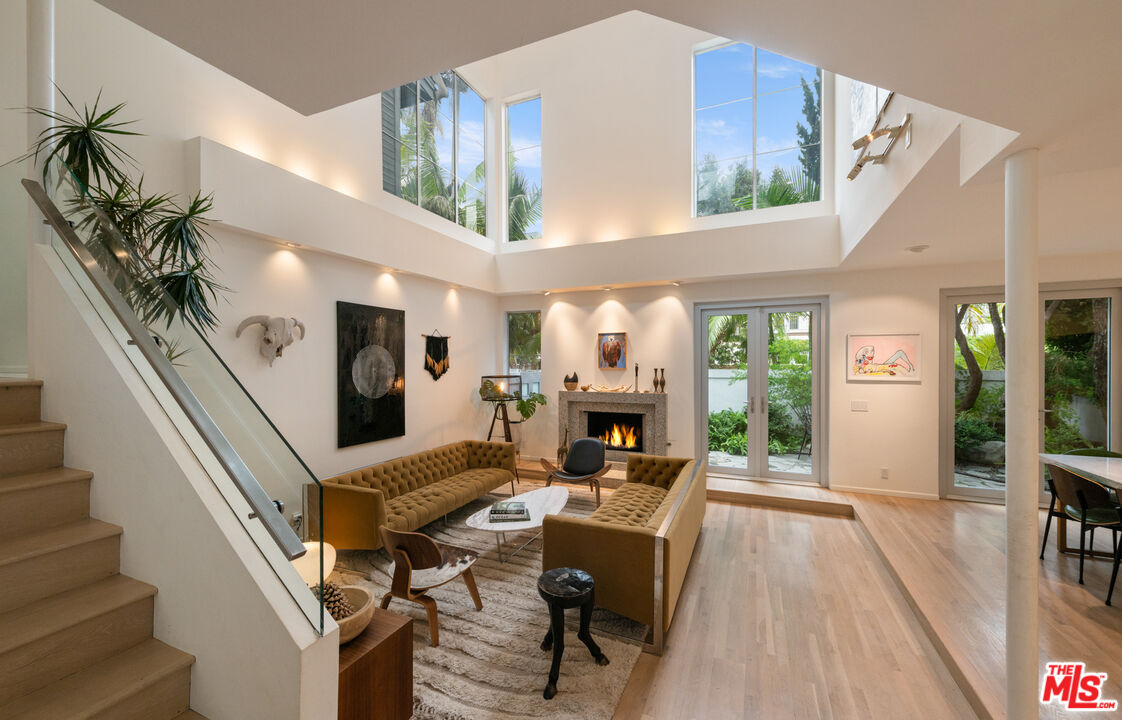 MLS #25618535 image #2