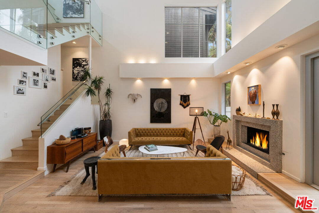 MLS #25618535 image #3