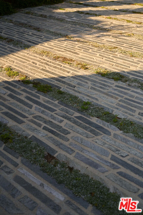 MLS #25618589 image #3