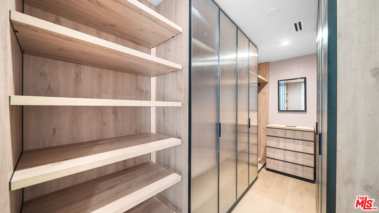 MLS #25618615 image #9