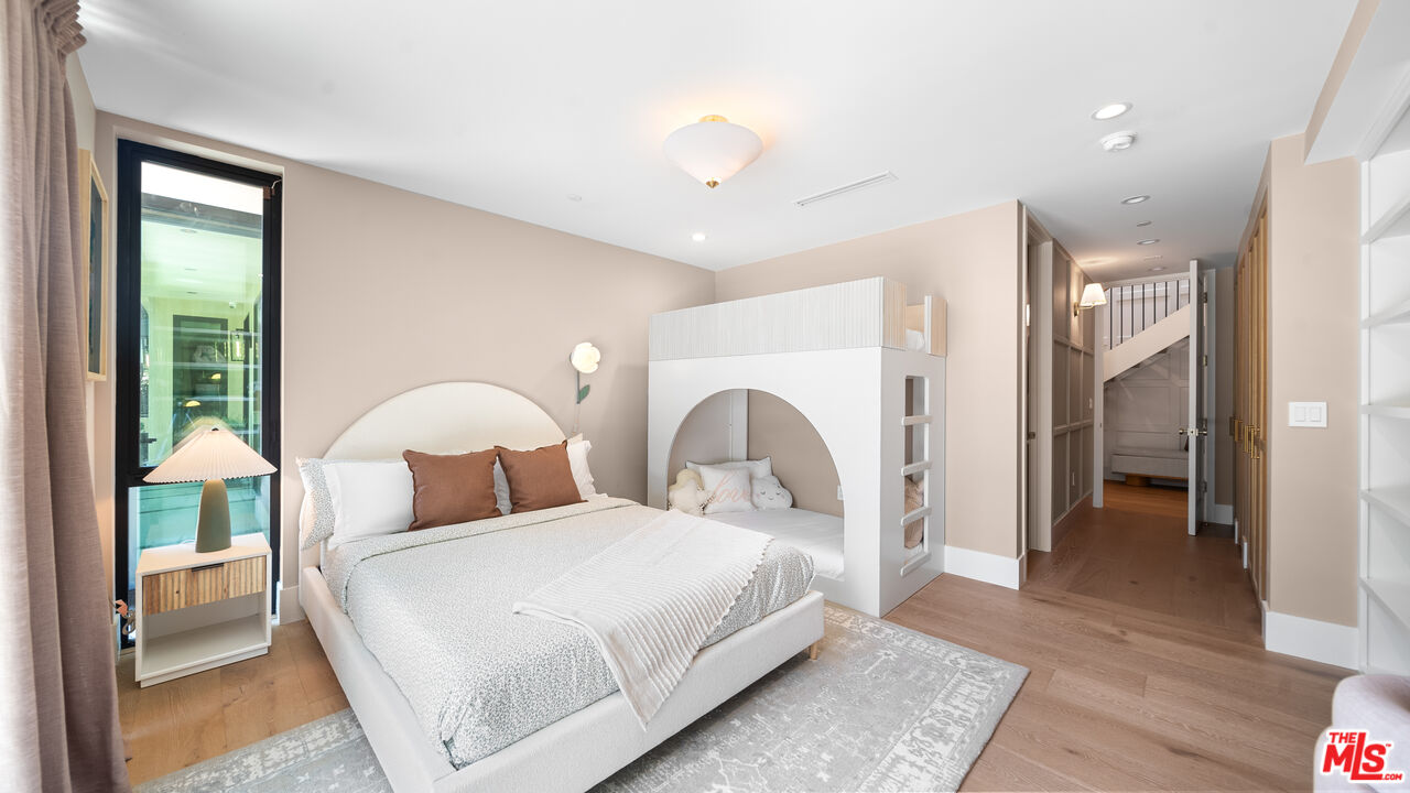 MLS #25618615 image #13