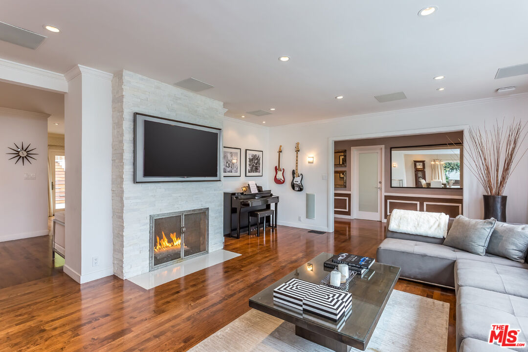 MLS #25618641 image #9