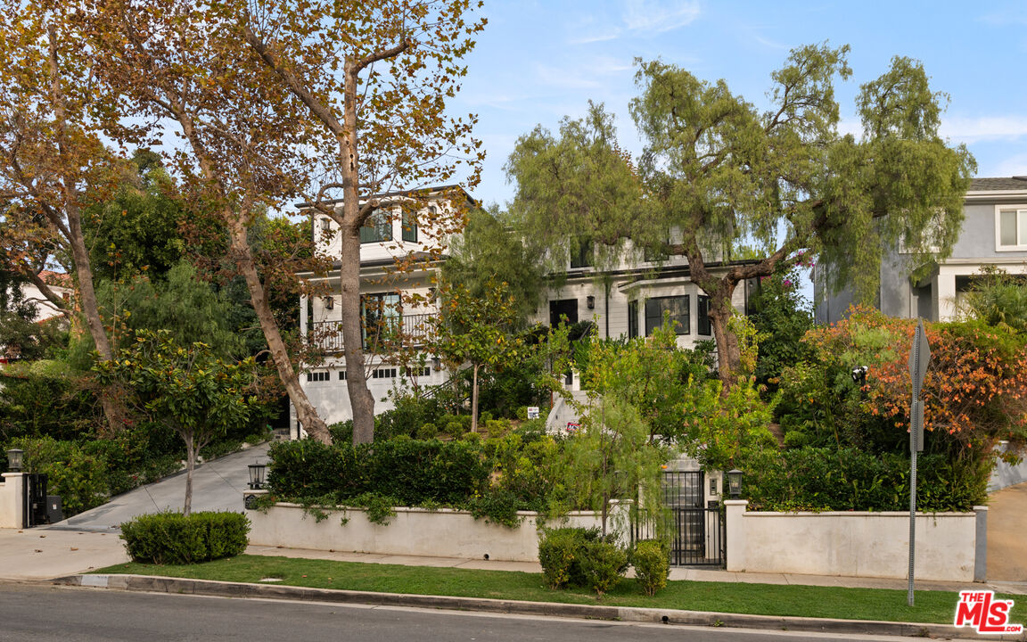 MLS #25618745 image #1