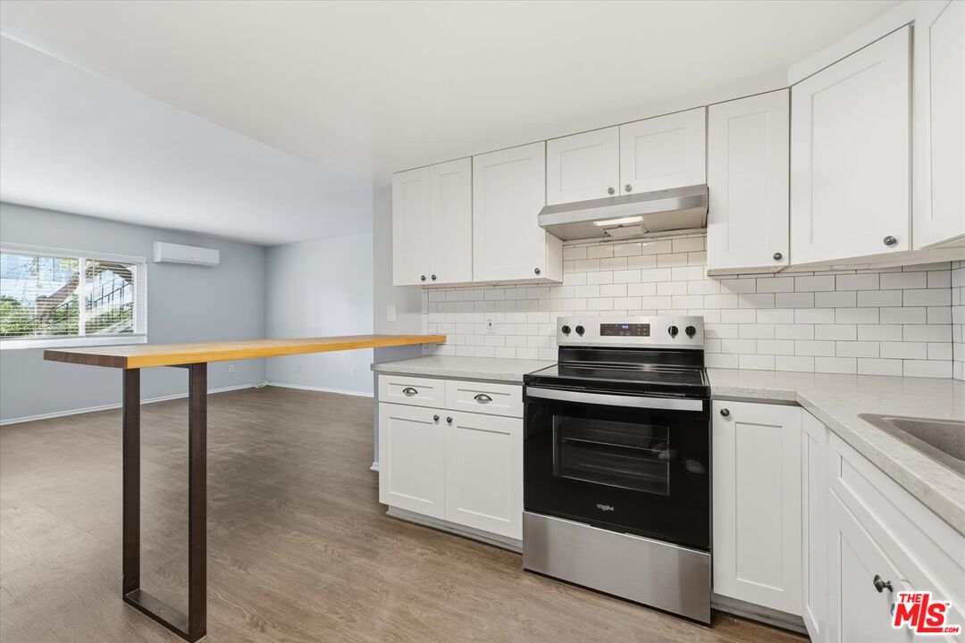 MLS #25618763 image #13