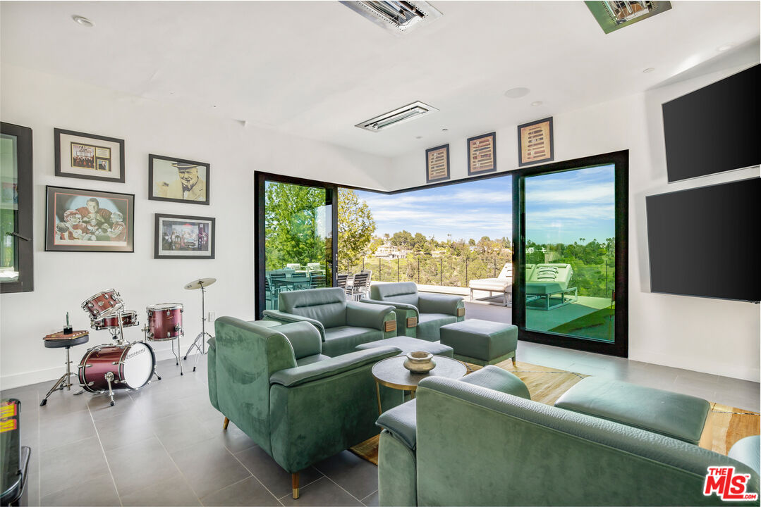 MLS #25618765 image #10