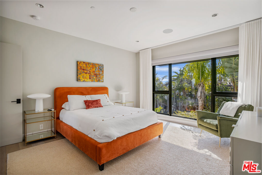 MLS #25618765 image #20