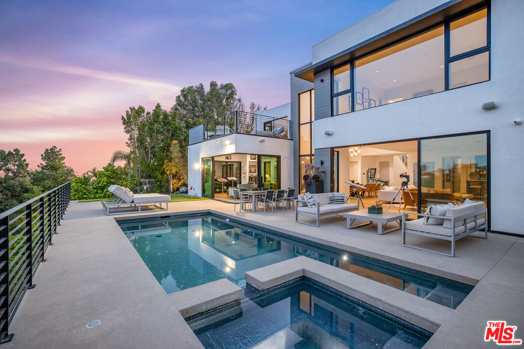 MLS #25618765 image #2