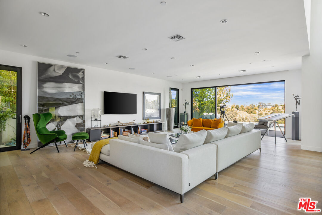 MLS #25618765 image #6