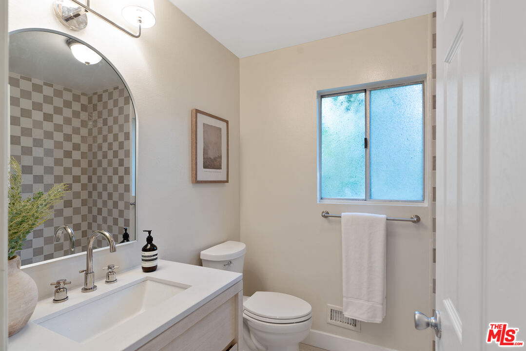 MLS #25618795 image #13