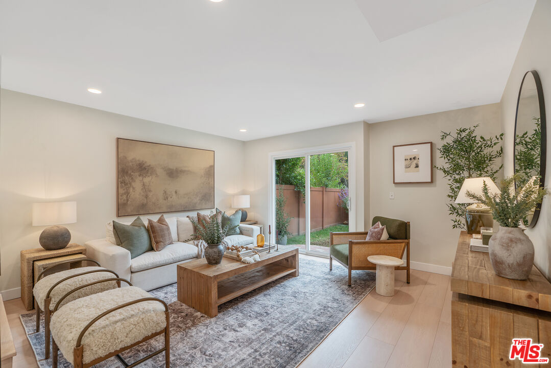 MLS #25618795 image #0