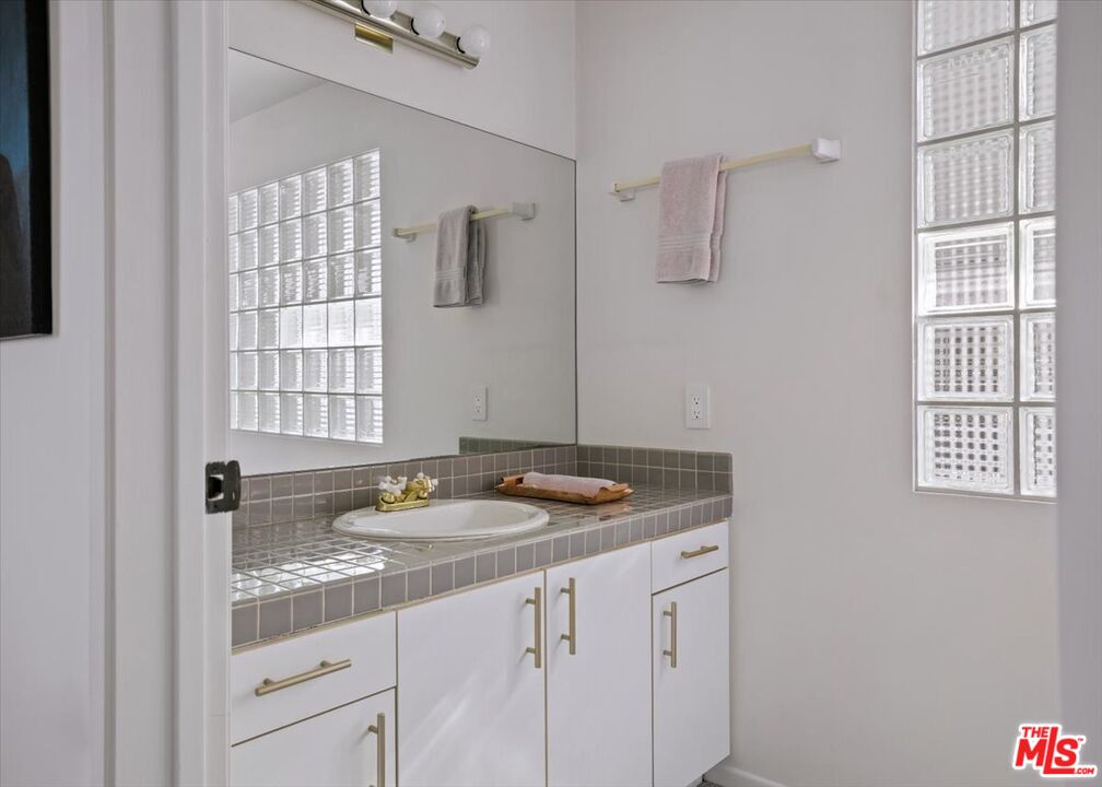 MLS #25618829 image #24