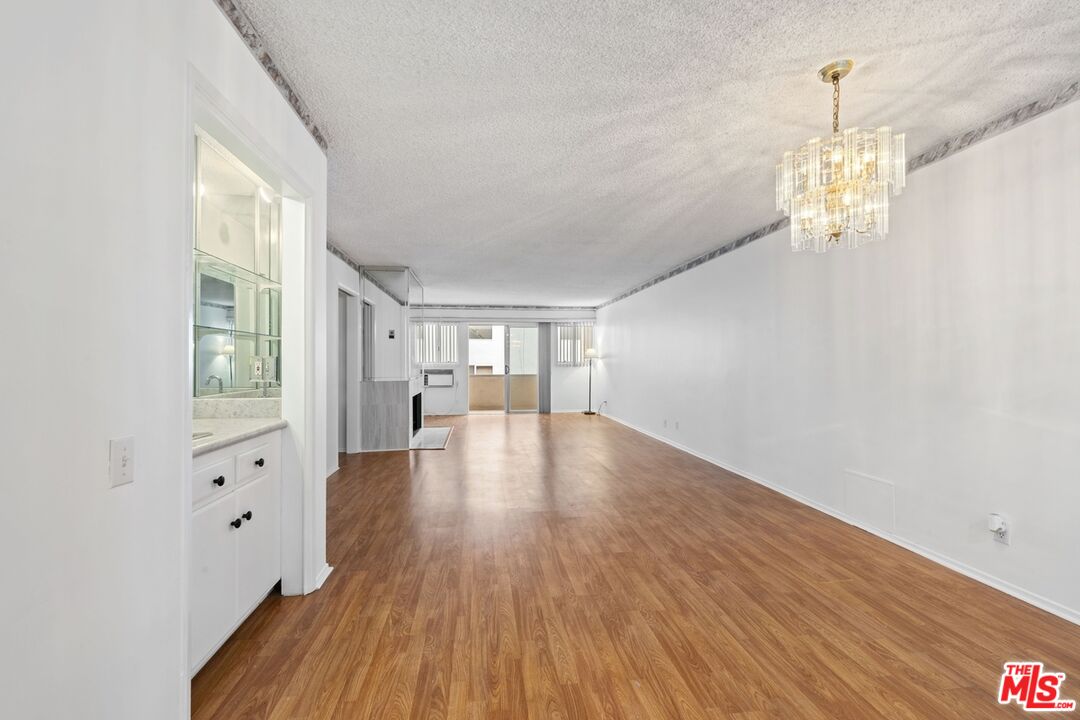 MLS #25618851 image #2