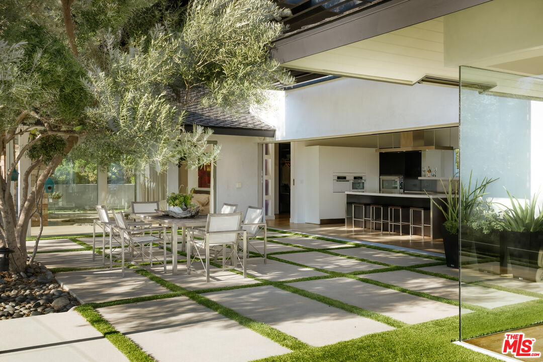 MLS #25618979 image #19