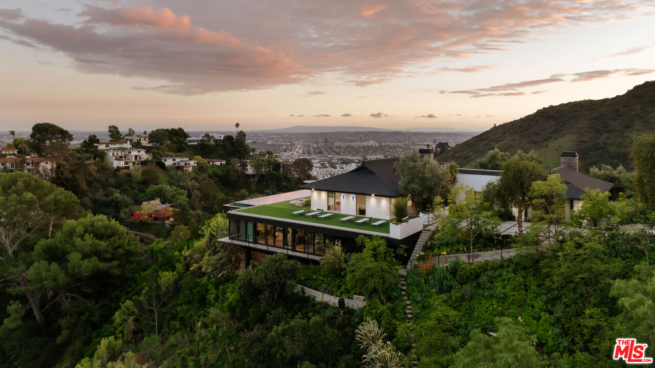 MLS #25618979 image #0