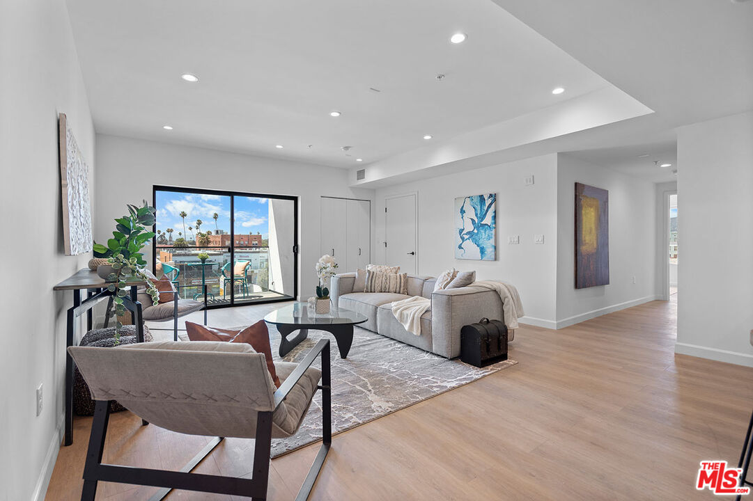 MLS #25619065 image #3