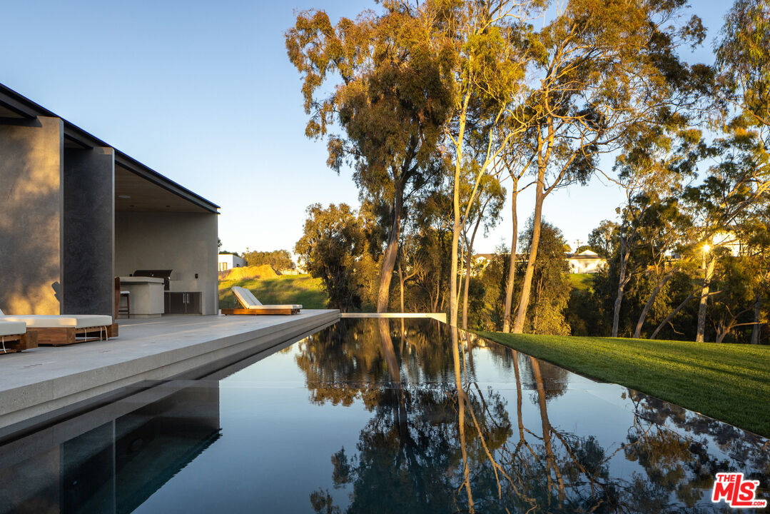 MLS #25619077 image #9