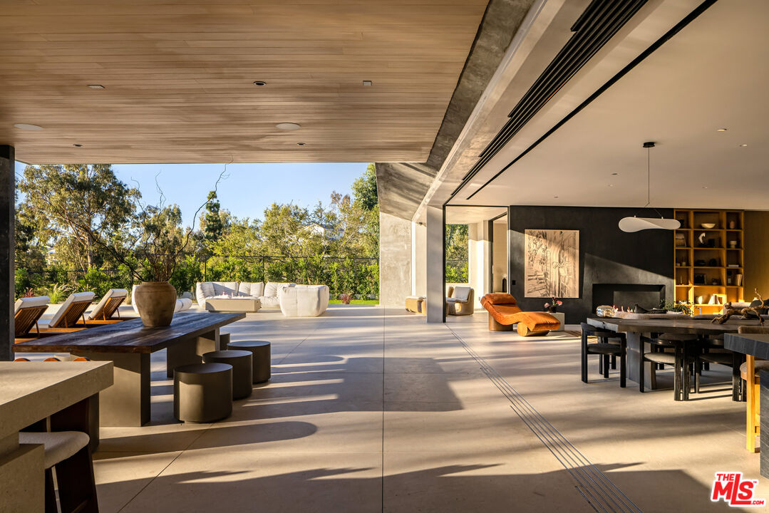 MLS #25619077 image #17