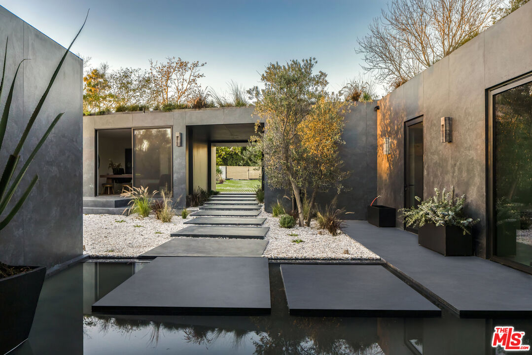 MLS #25619077 image #3