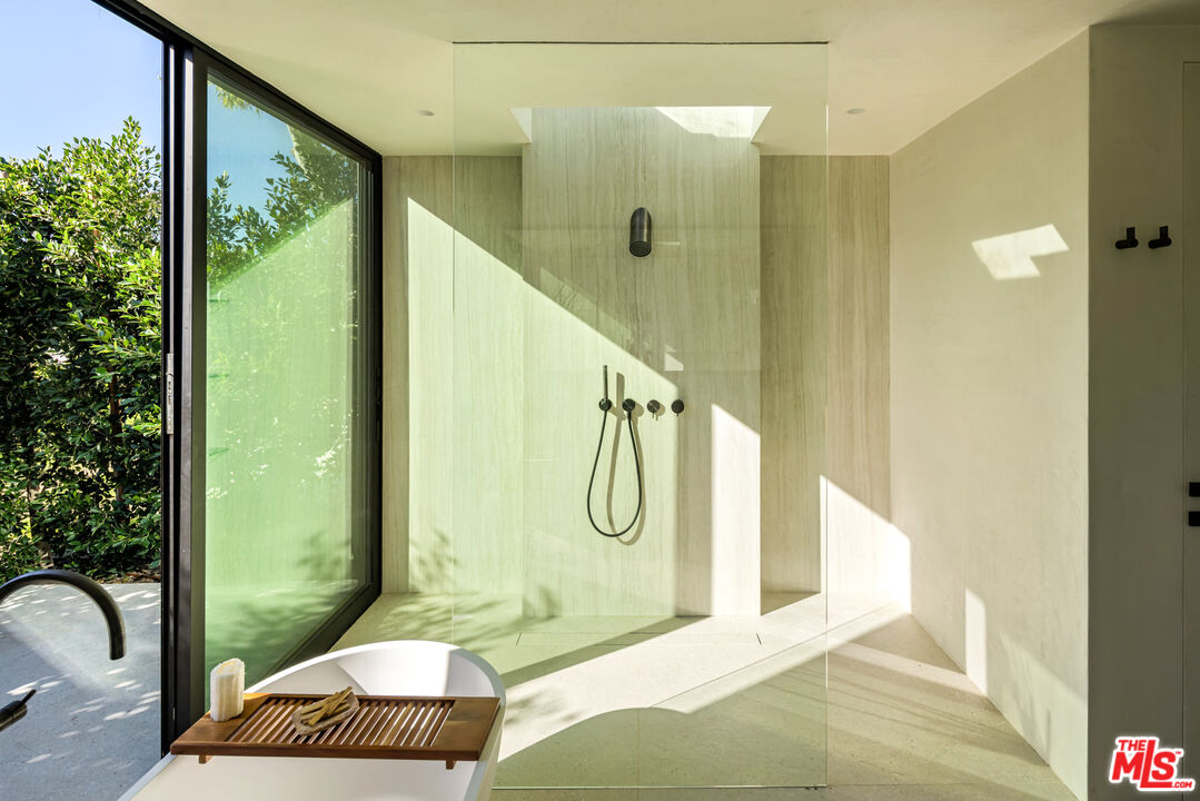 MLS #25619077 image #5