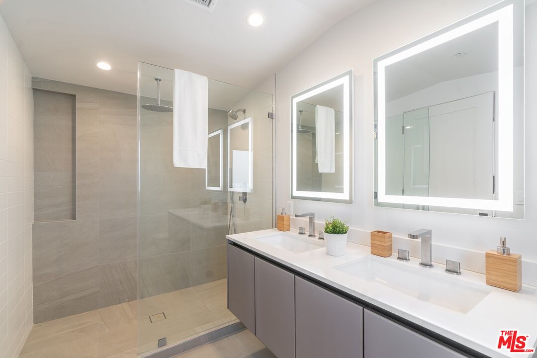 MLS #25619143 image #24