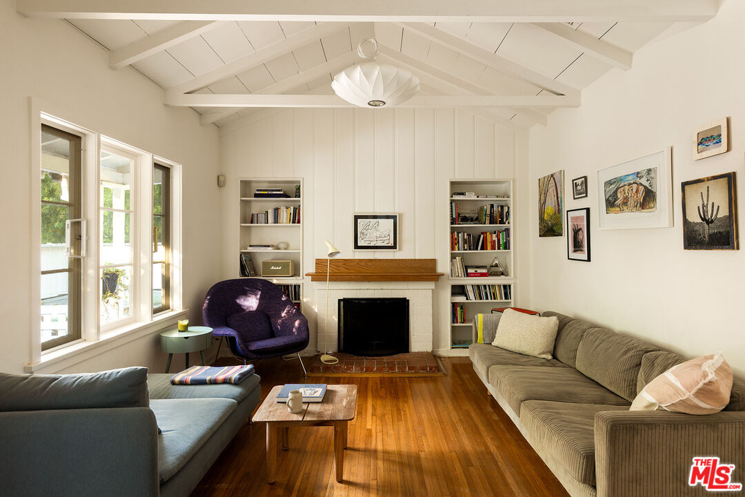 MLS #25619169 image #1