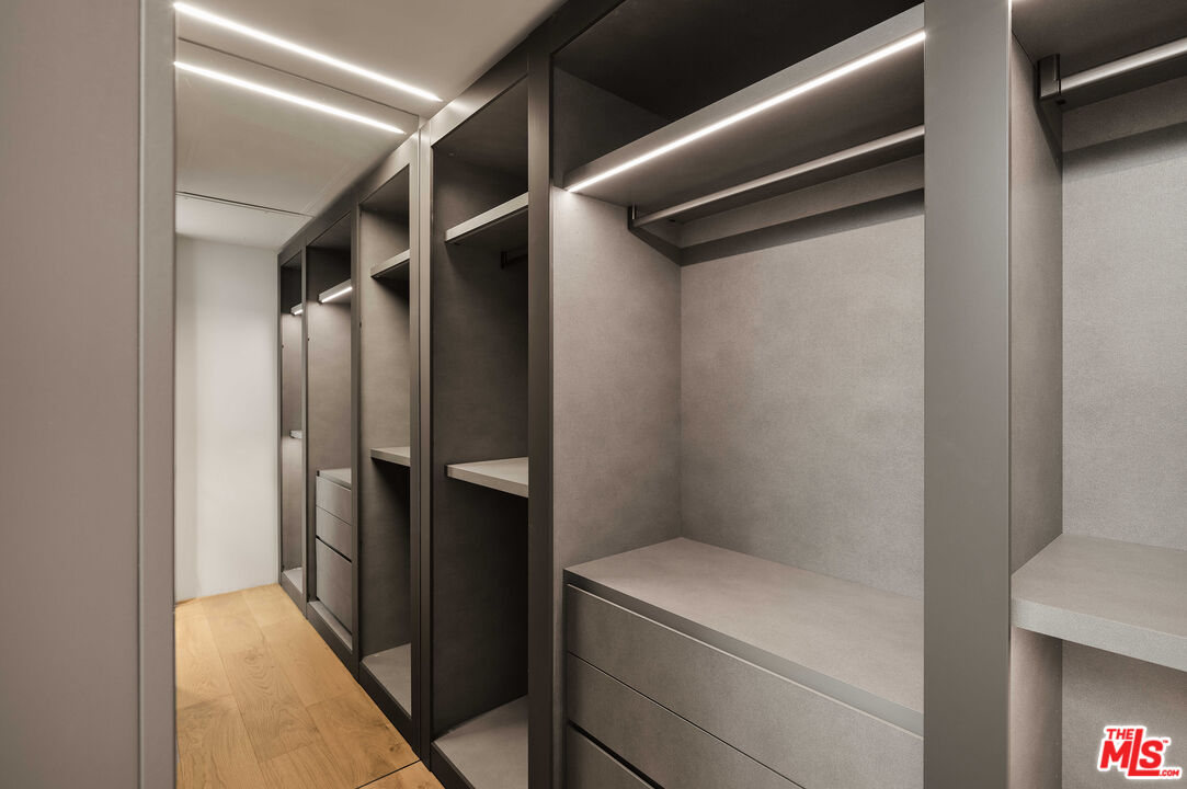 MLS #25619215 image #21