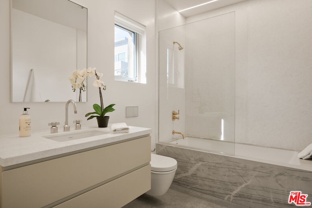 MLS #25619215 image #25